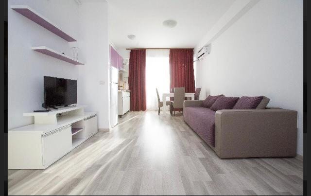 Crazy Apartment Summerland Mamaia Apartment in Constanta