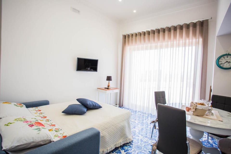 TV and multimedia, Bedroom