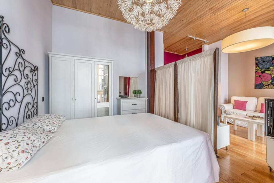 Bed, Photo of the whole room, Bedroom, wardrobe