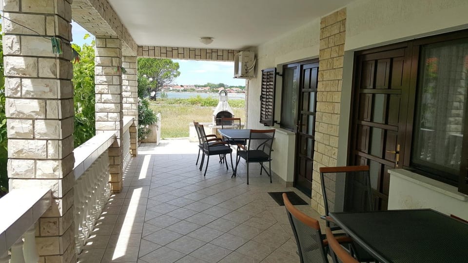View (from property/room), Balcony/Terrace, Balcony/Terrace, Seating area, Sea view