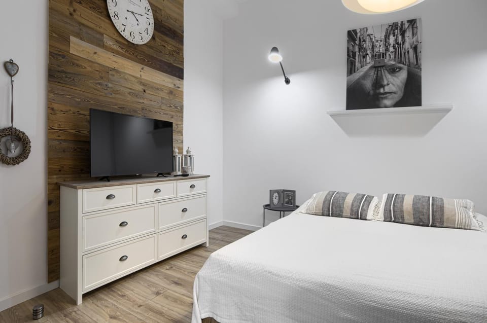 Niron Apartament Dom z Papieru Lizbona Apartment in West Pomeranian Voivodeship, Poland