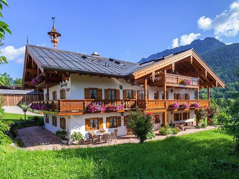 Hinterkeilhof Farm Stay in Berchtesgadener Land