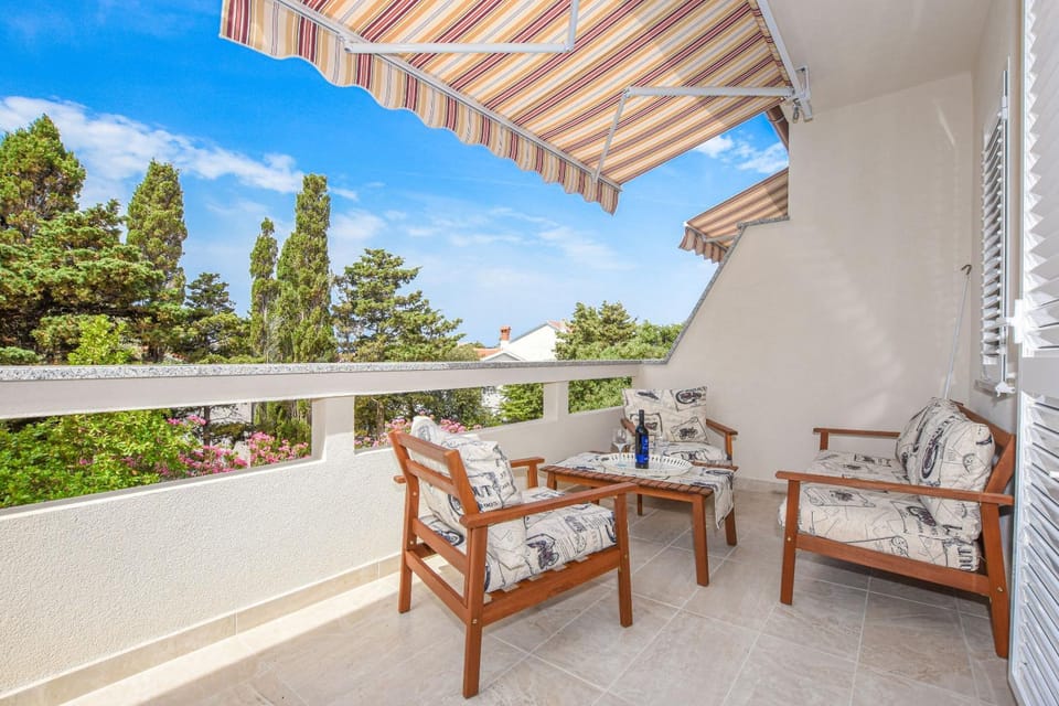 Balcony/Terrace, City view, Garden view