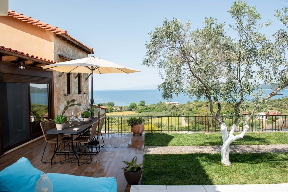 Garden, Sea view