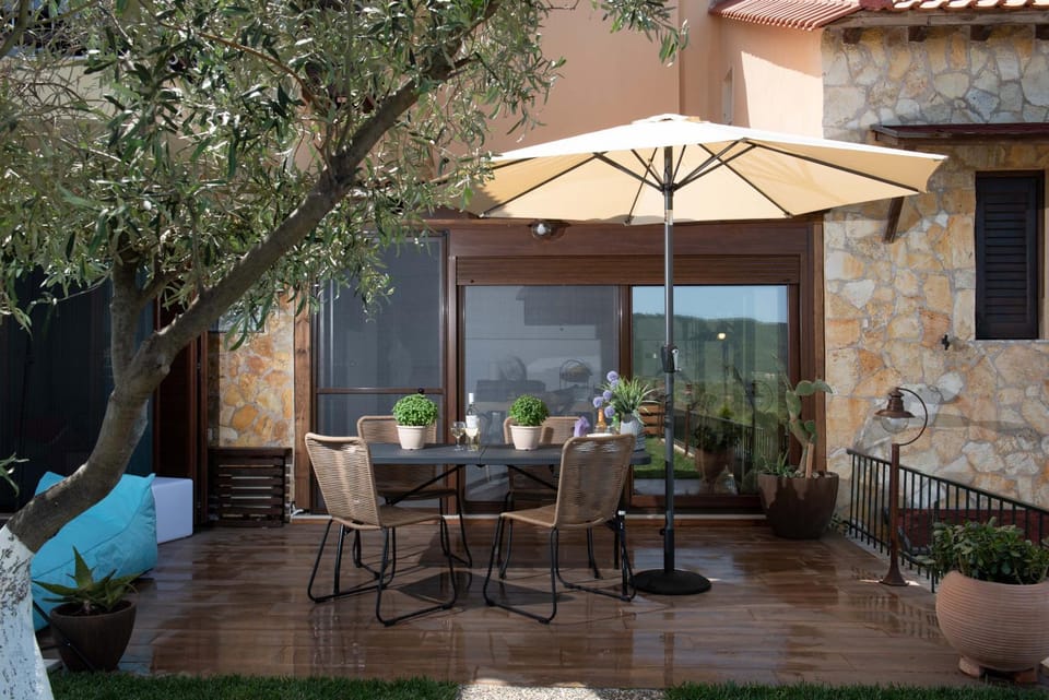Garden, Seating area