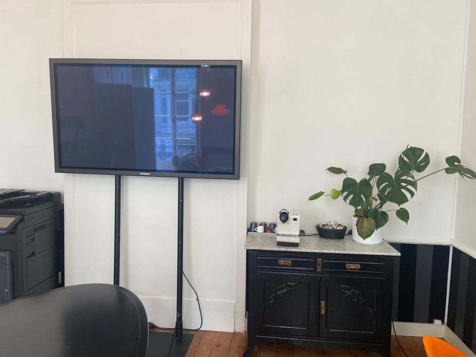 Communal lounge/ TV room, TV and multimedia