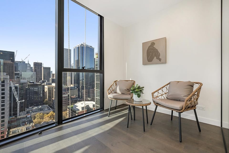 Modern City Apartment With Stunning CBD Views Apartment in Melbourne