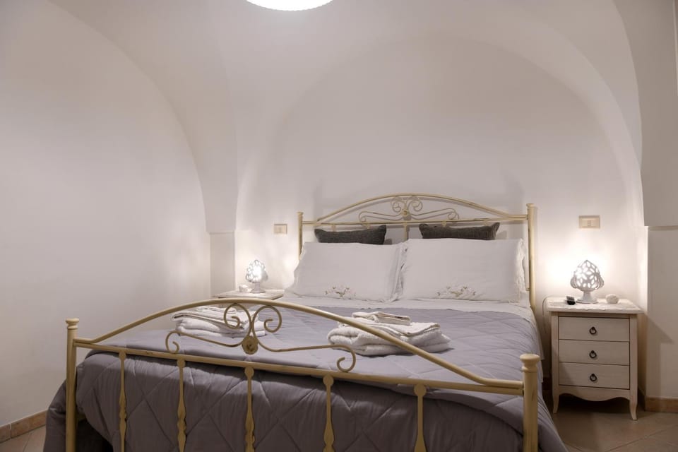 CASETTA nel Centro Storico di Cisternino Apartment in Province of Taranto