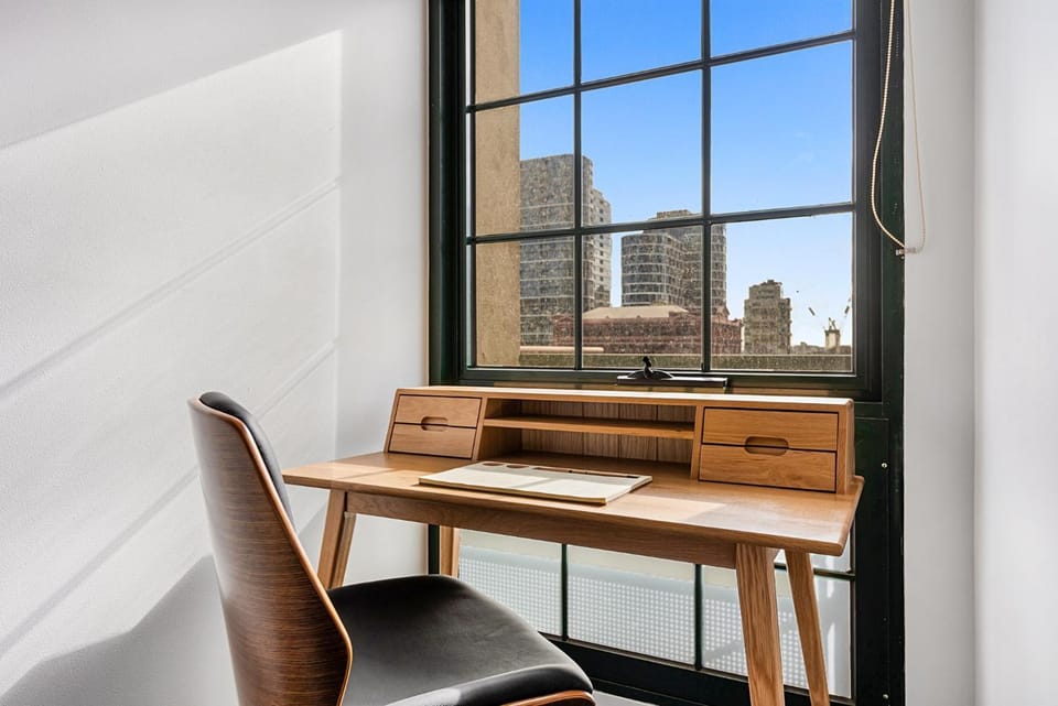 Family Unit with Balcony, Free Trams to CBD Sights Apartment in Melbourne