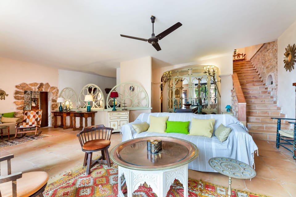 Property building, Living room
