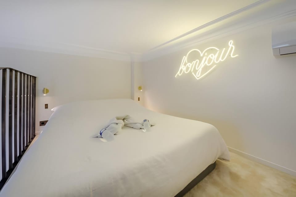 Appartement de standing 1 – tour Eiffel/Invalides Apartment in Paris