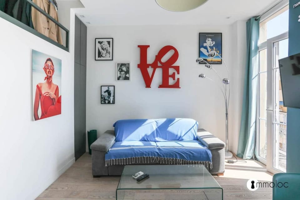 Air-conditioned studio in the Port of Nice Apartment in Nice