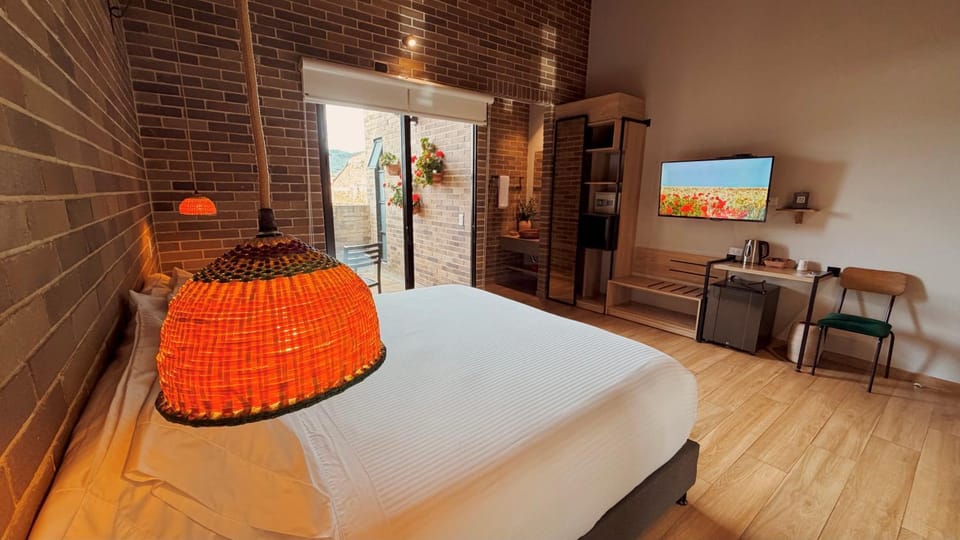 Bed, Photo of the whole room