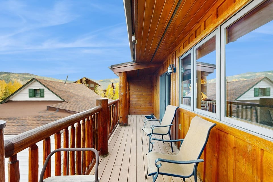 Mountain Retreat on 1st Apartment in Frisco