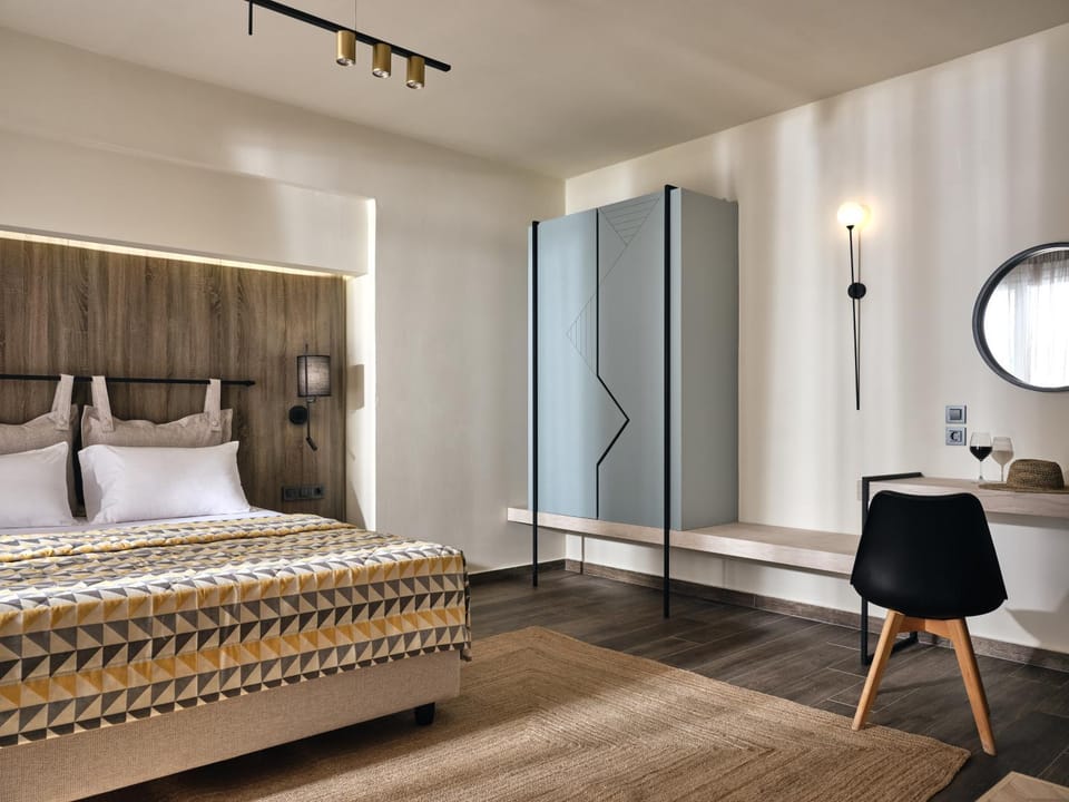 Bed, Photo of the whole room, Bedroom, wardrobe