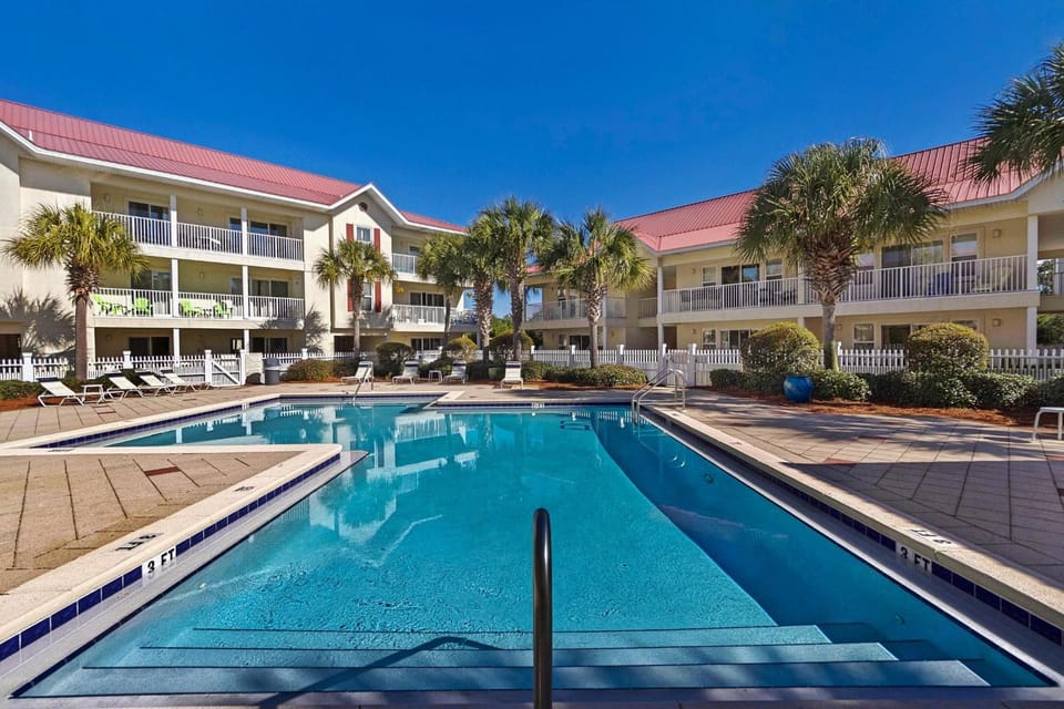 Rollin Tide Villas- Rollin Tide B9 House in South Walton County