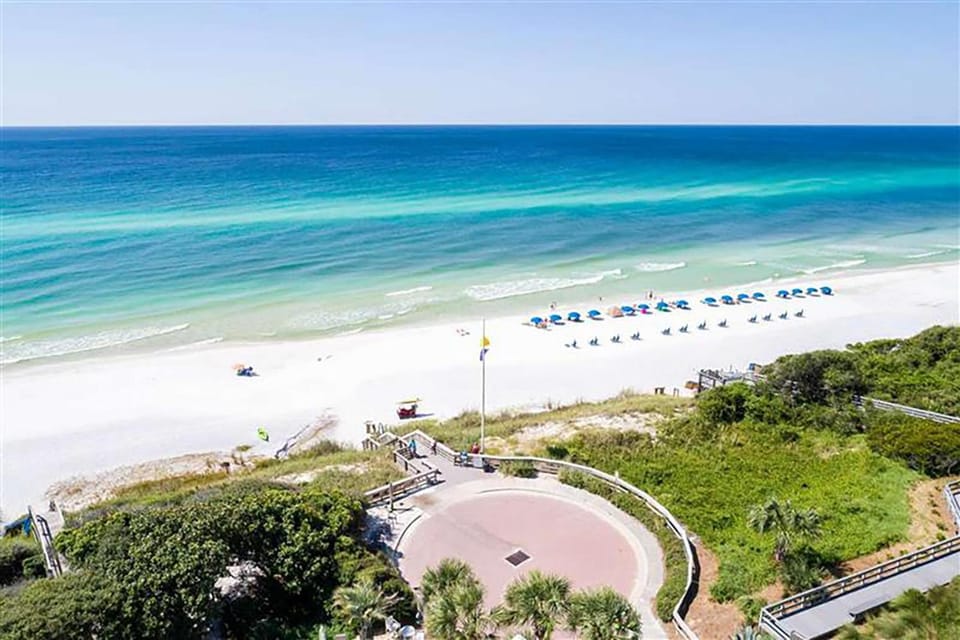 Rollin Tide Villas- Rollin Tide B9 House in South Walton County