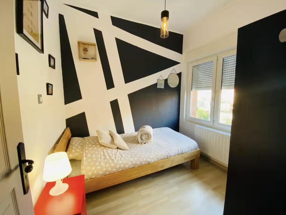 Chambre privée au coeur de Calais Vacation rental in Calais