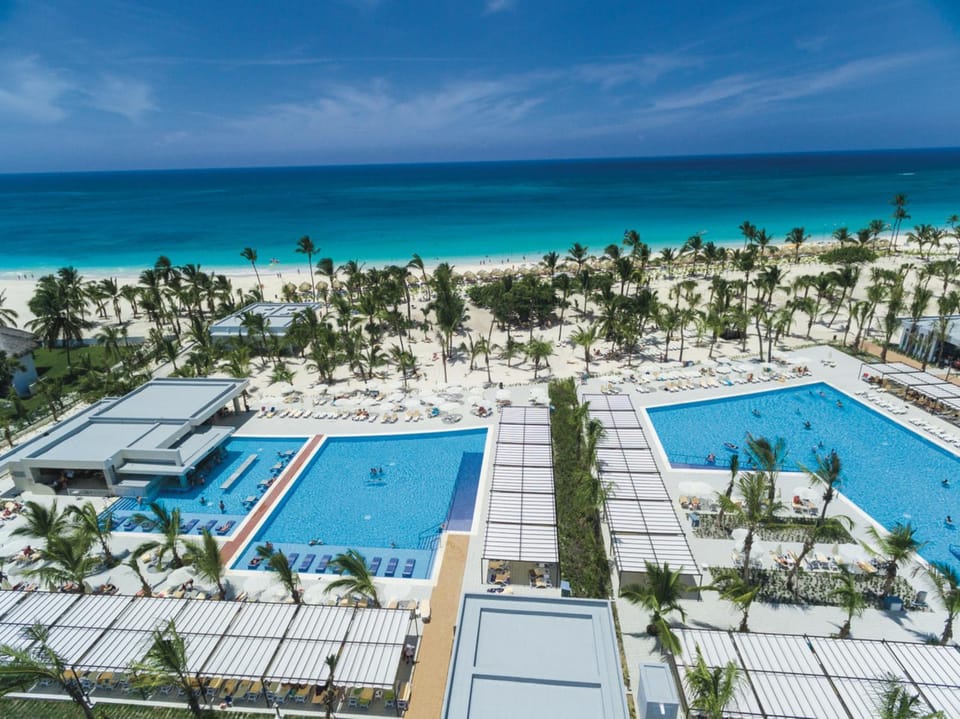Bird's eye view, Swimming pool, Swimming pool