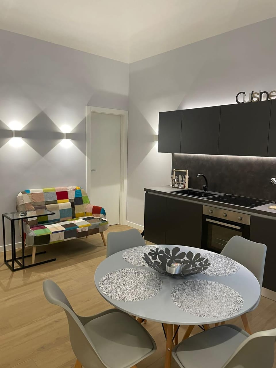 Living room, Dining area
