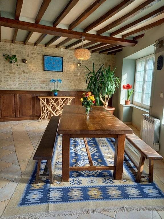 Heritage stone house BnB with Gourmet Breakfast - Chambres d'hôtes de charme entre Bayeux et les plages du débarquement Bed and Breakfast in Normandy