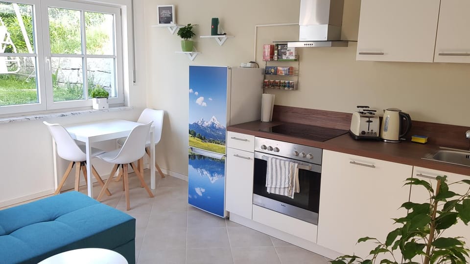 Kitchen or kitchenette, Living room, Dining area