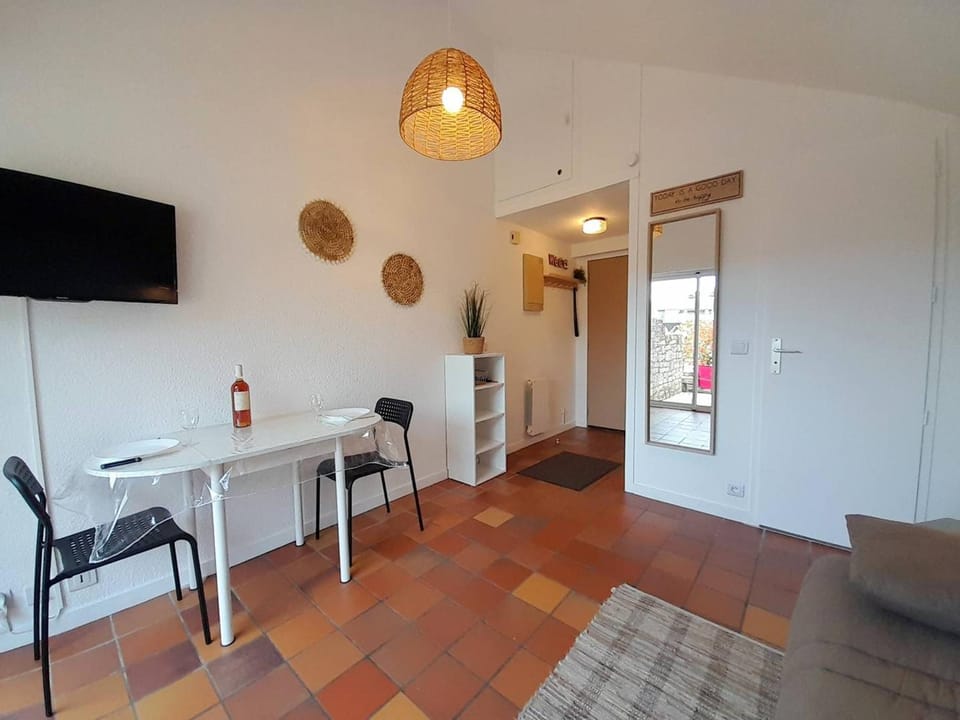 Studio à Carnac - Terrasse, Garage, Proche Plage et Thalasso - FR-1-477-185 Apartment in Carnac