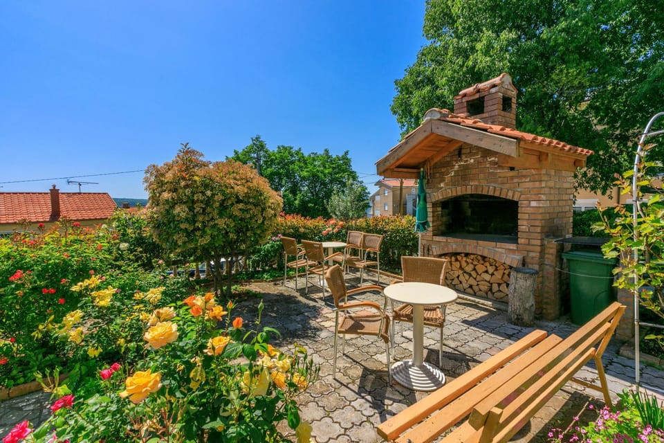 BBQ facilities, Balcony/Terrace