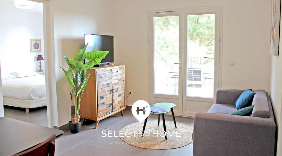 Communal lounge/ TV room, TV and multimedia, Living room, Seating area, pet friendly