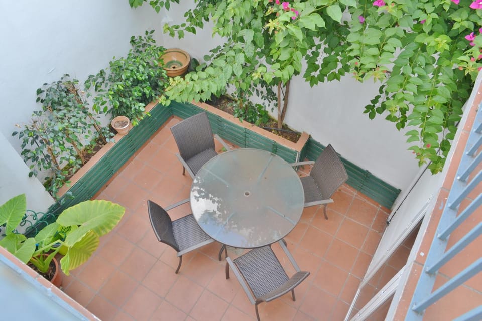 Patio, Garden, Balcony/Terrace
