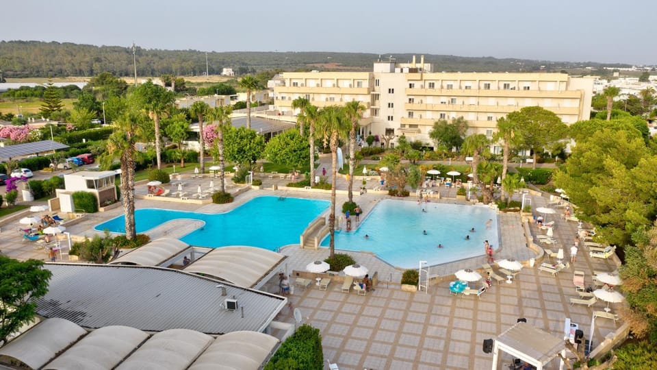 Property building, Swimming pool
