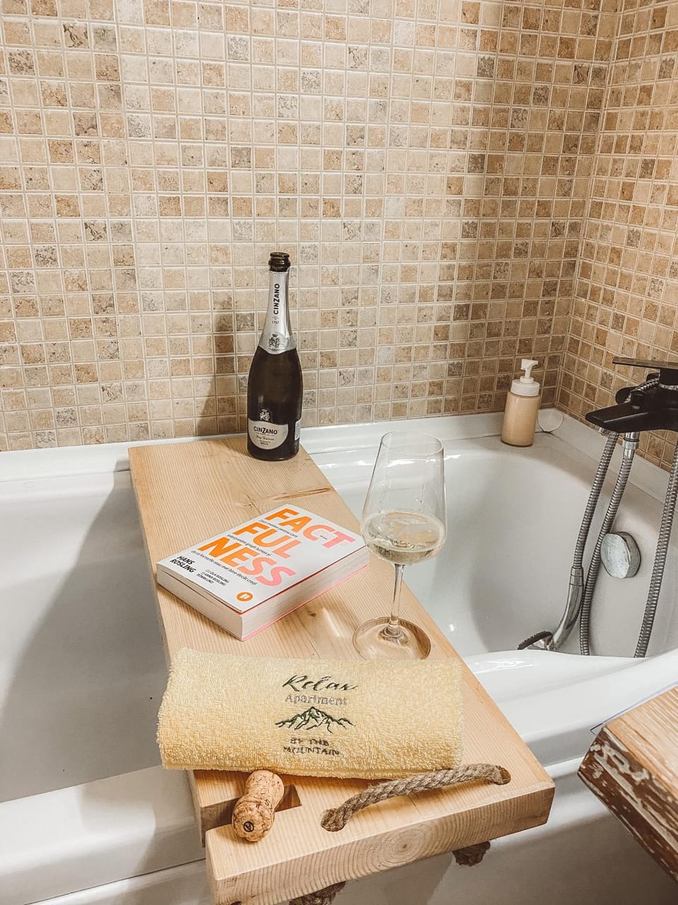 Bathroom, Drinks