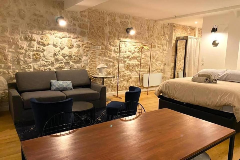 Living room, Photo of the whole room