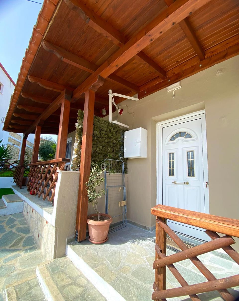 The Garden Studio 2 Apartment in Halkidiki