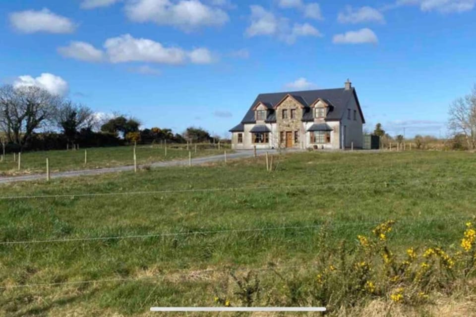 Annies Meadow. House in County Mayo