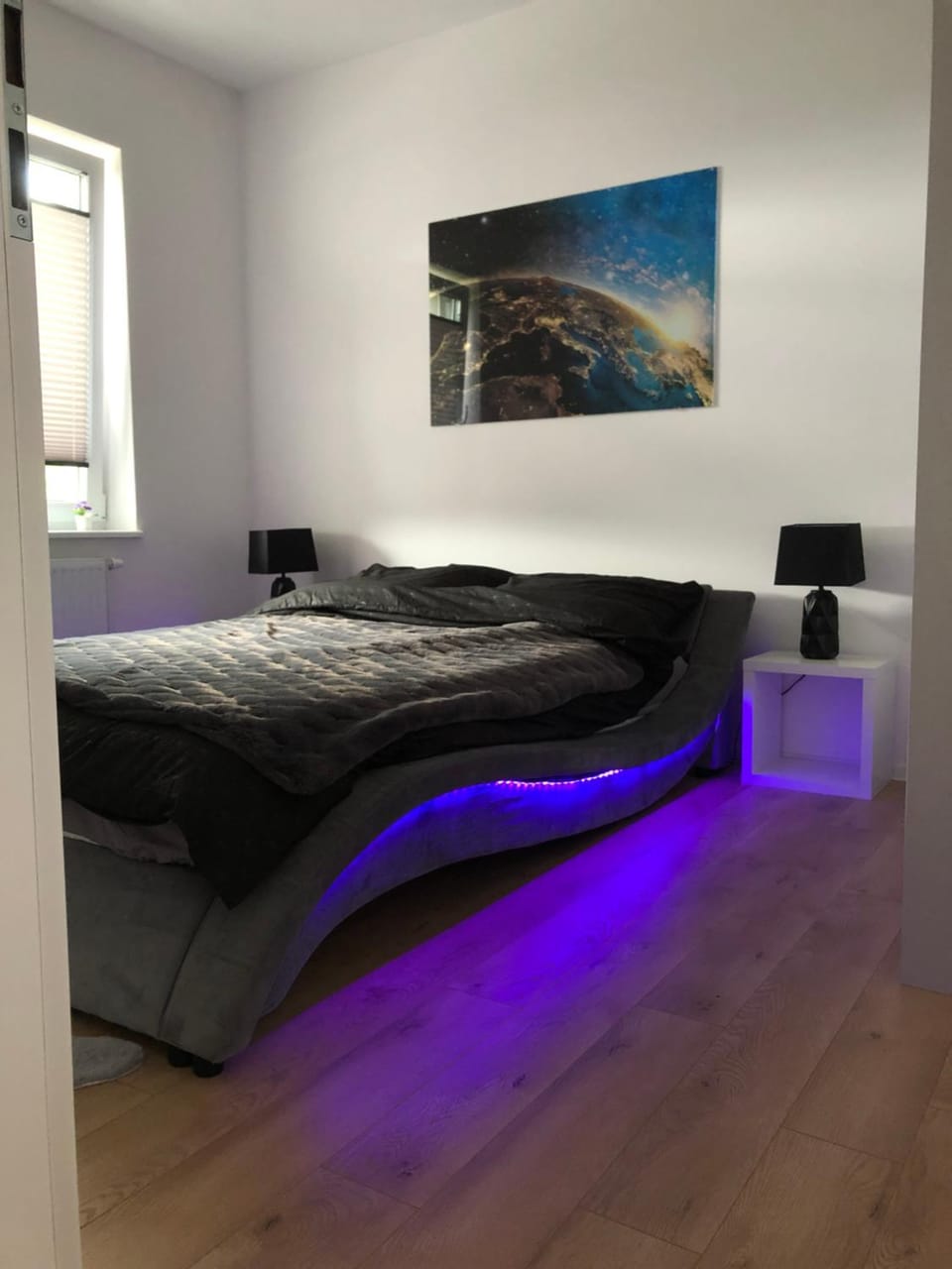 Bed, Bedroom