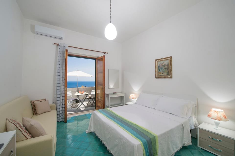 Giovanni's House Bed and Breakfast in Positano