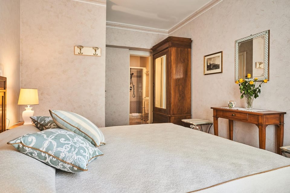 Locanda De' Ciompi Bed and Breakfast in Florence