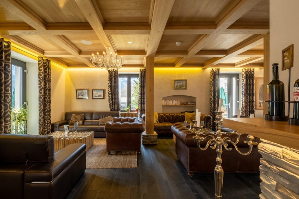 Lounge or bar