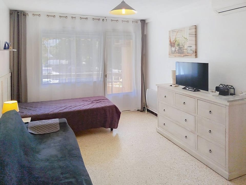 Studio rénové climatisé avec parking à La Favière - FR-1-610-65 Apartment in Bormes-les-Mimosas