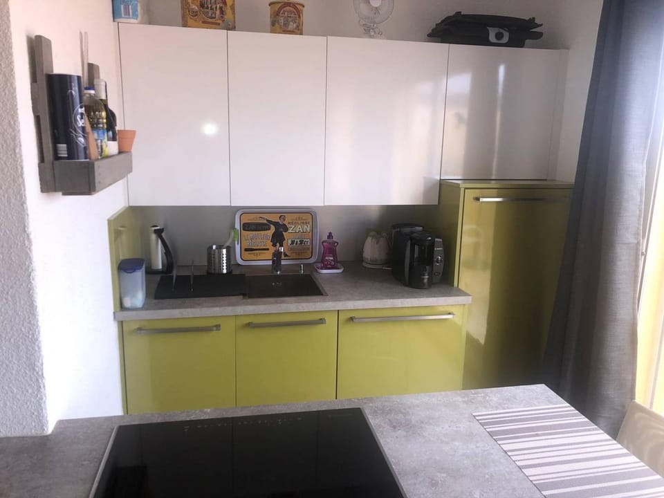 Appartement T1 Mezzanine 4 pers avec Clim et Parking à Port Leucate - FR-1-81-536 Apartment in Leucate