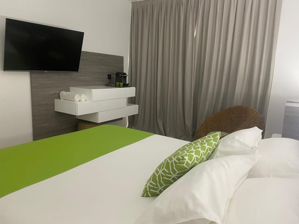 TV and multimedia, Bedroom