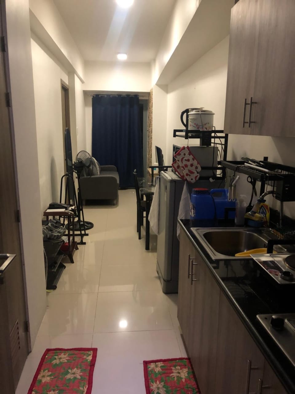 Staycation Bed and Breakfast in Mandaluyong