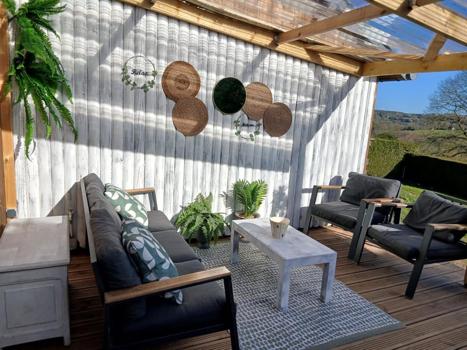 la cabane des druides Chalet in Normandy