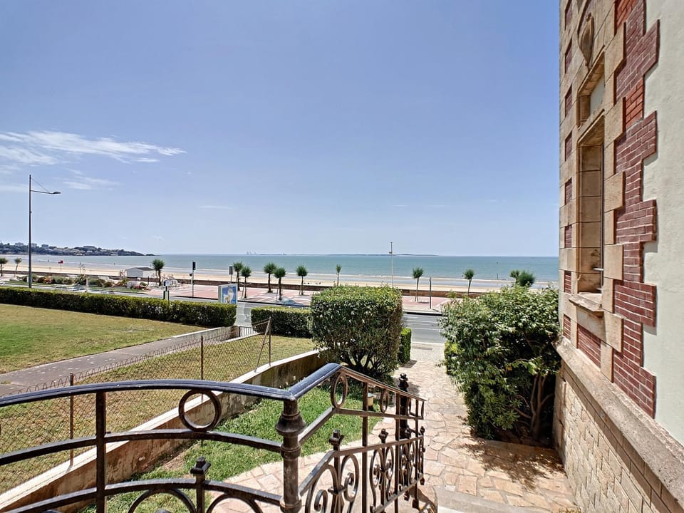 Property building, Beach, Sea view