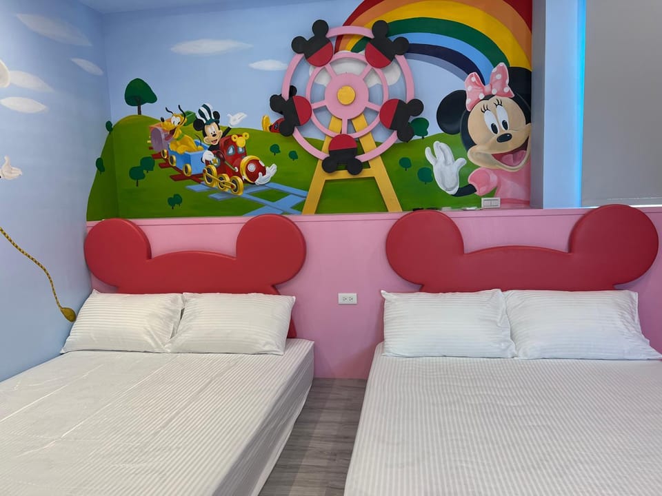 Fun Time 微旅-台南親子電梯Villa泳池包棟別墅 Vacation rental in Kaohsiung