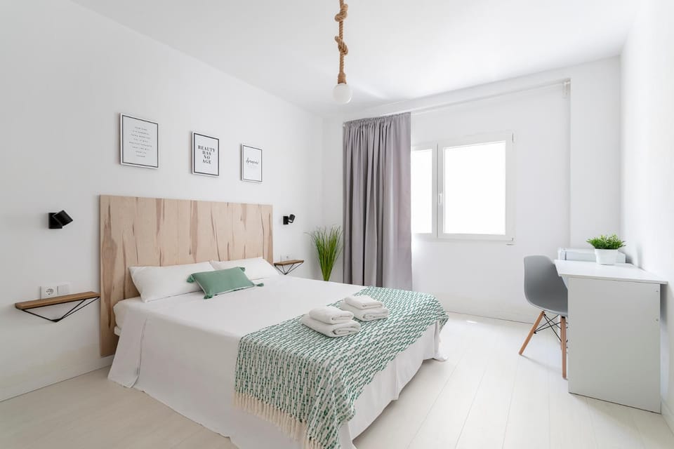 HB ROOMS - Casa M&J Guest House Hostel in Alicante