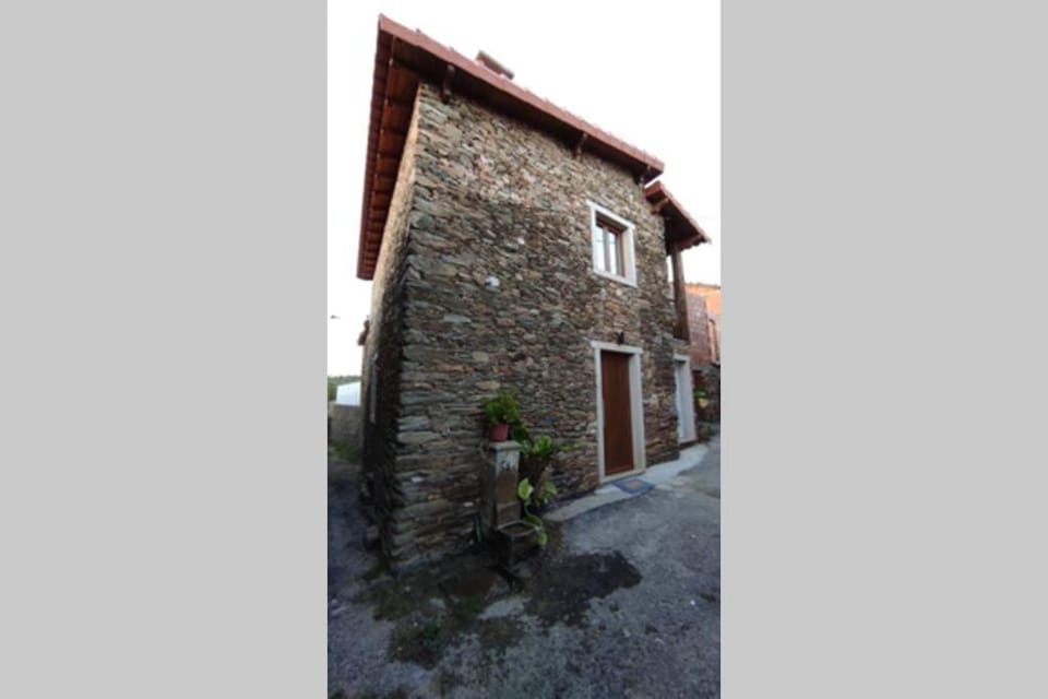 Casinha da Fonte House in Castile and León