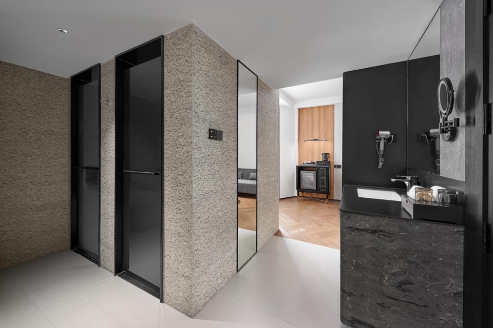 Coffee/tea facilities, Kitchen or kitchenette, oven