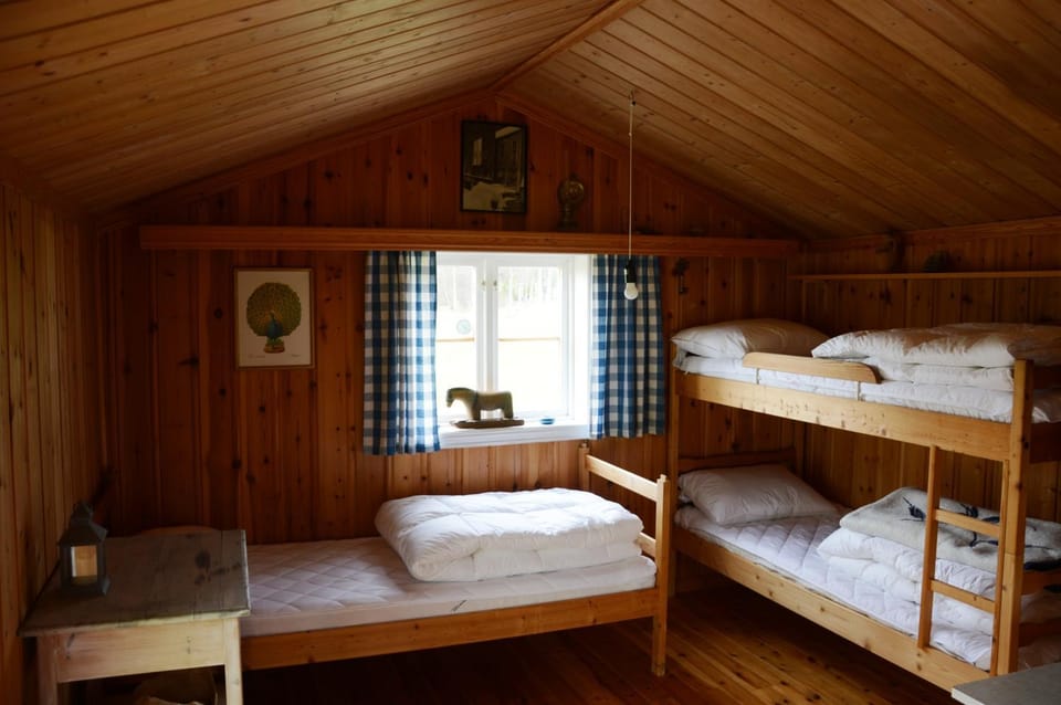Bed, bunk bed